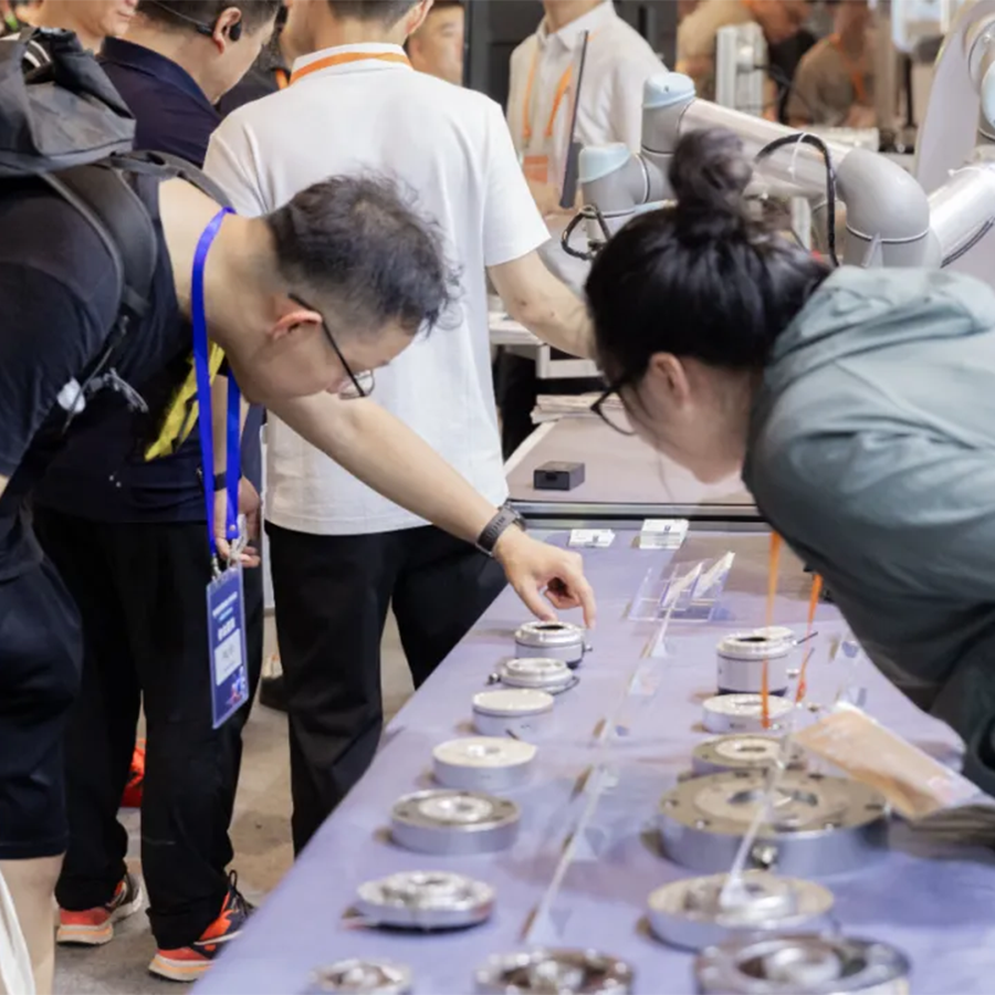 學術前沿丨坤維亮相第五屆中國機器人學術年會